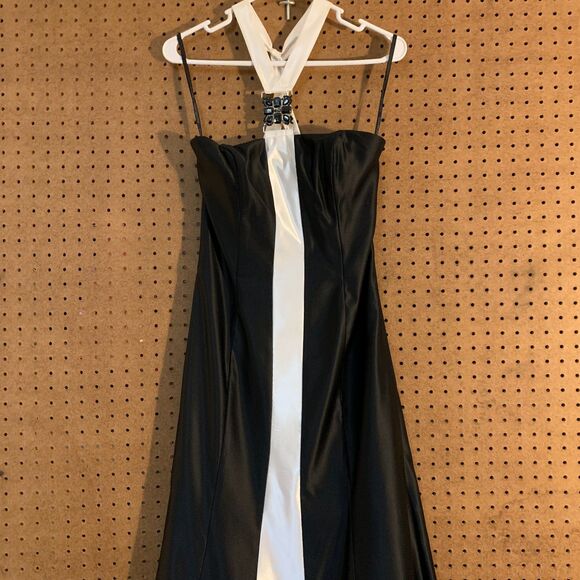 Jessica McClintock Gunne Sax Formal Dress Gown Black And White Maxi Halter Sz 7 - Picture 1 of 11